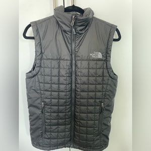 The North Face Men’s Black Vest